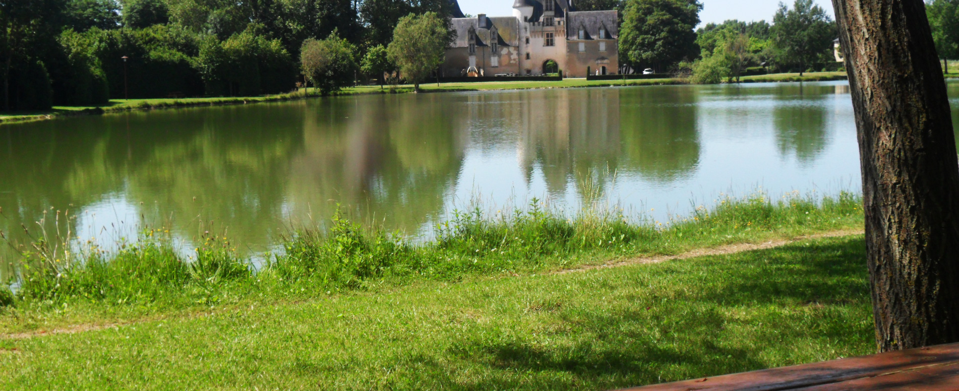 Aux alentours du château